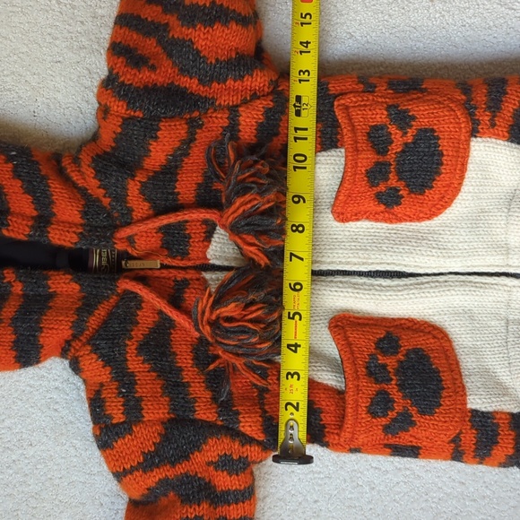 100% wool jacket with animal theme - Picture 5 of 14